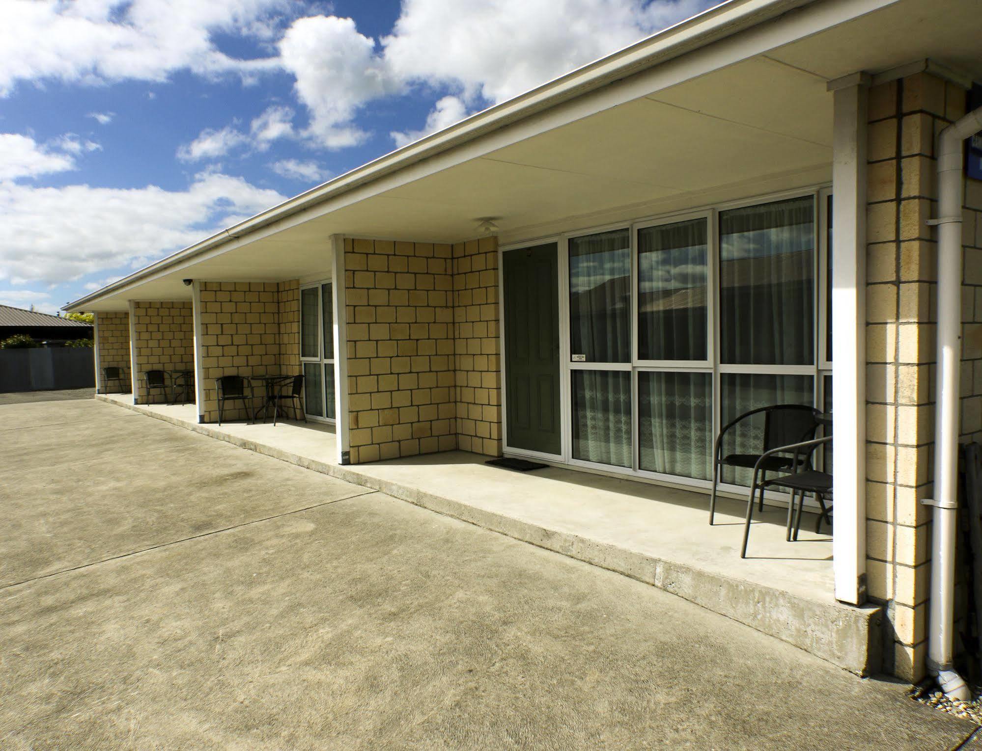 Charlton Motel Gore Exteriör bild